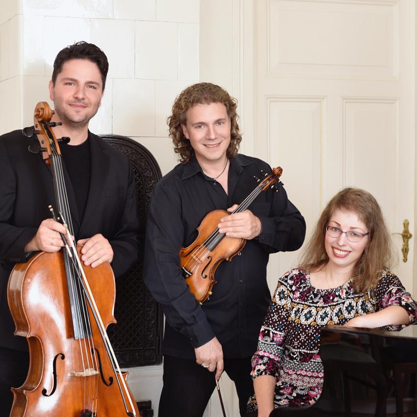 jac-trio_presse_frei - Les Amis du chant  Luxembourg & le "JAC-Trio"